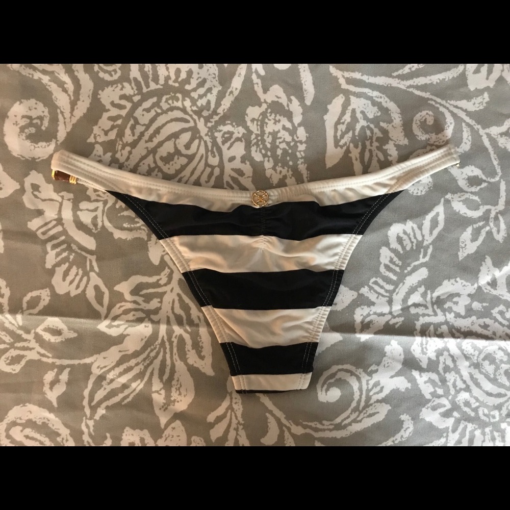 VIX bikini bottoms. Perfect Condition.Worn once.